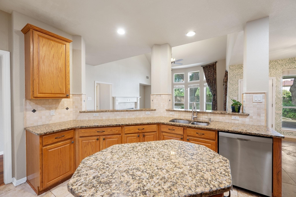 14828 Irondale Dr - Photo 8