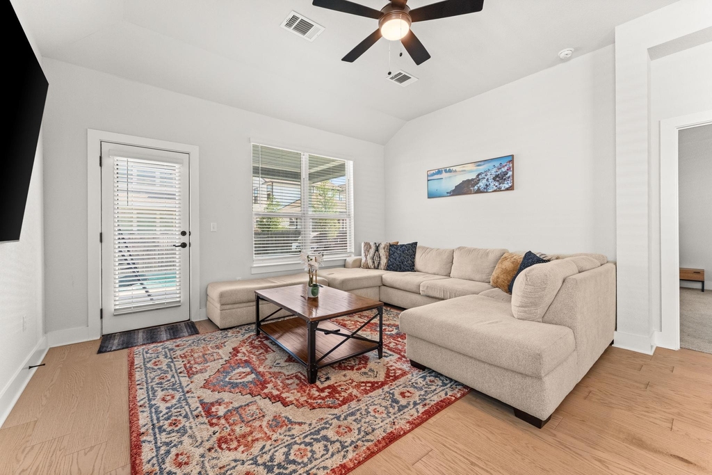 8512 Mckamy Dr - Photo 11