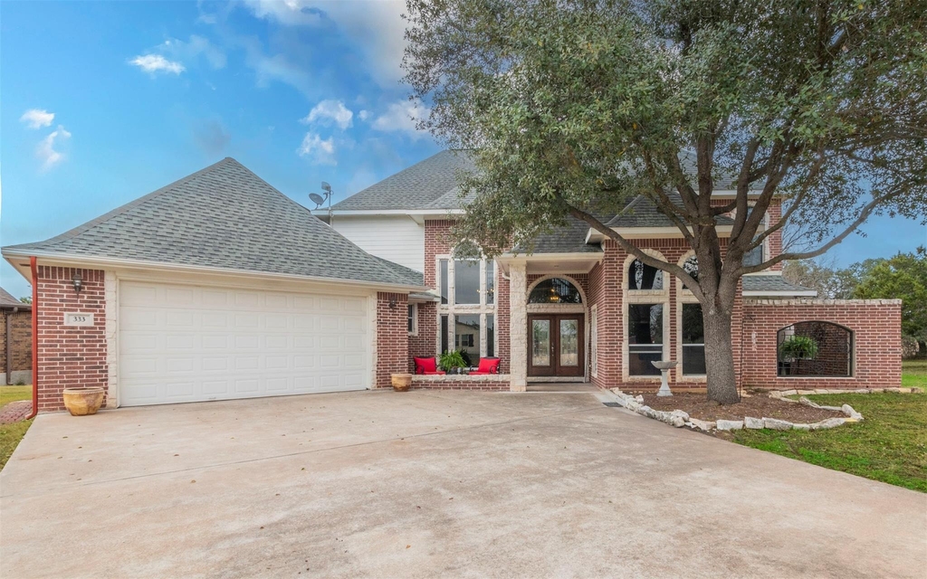 333 Wesley Rdg - Photo 0