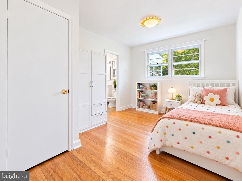 9407 Singleton Drive - Photo 10
