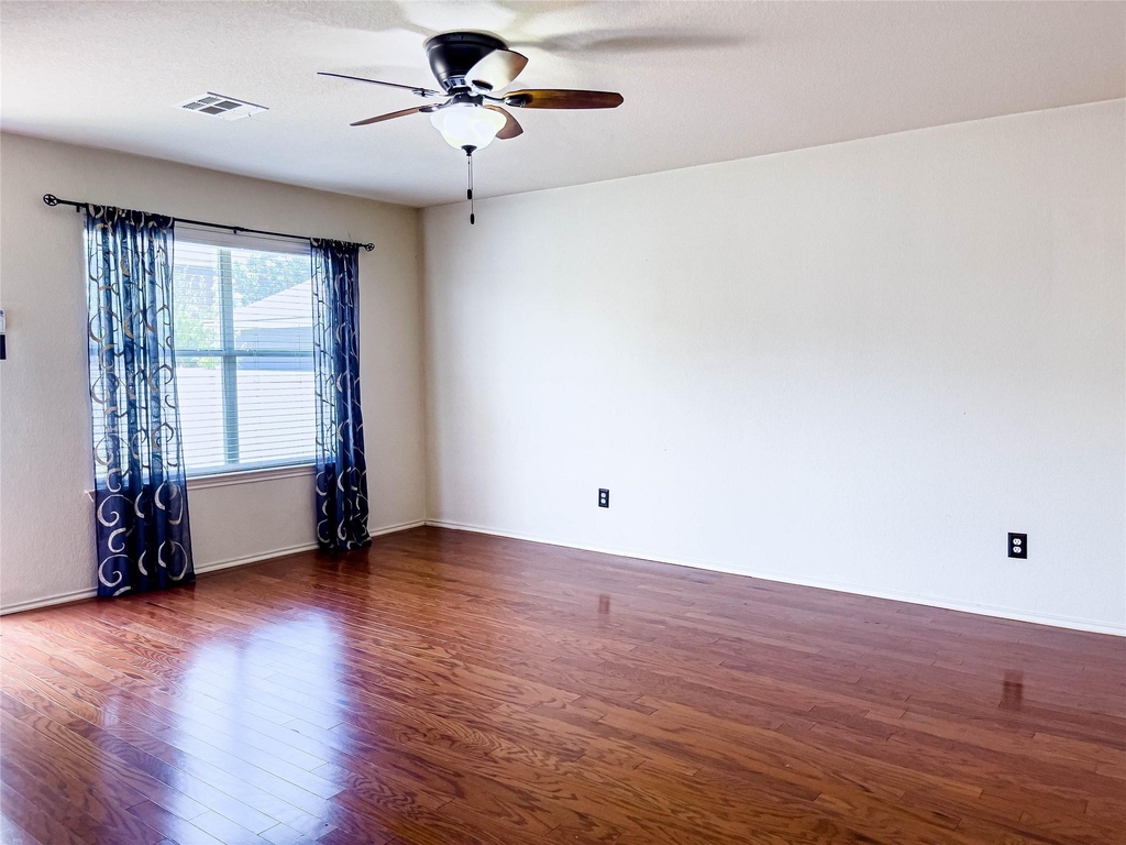 601 Cherry Creek Dr - Photo 8