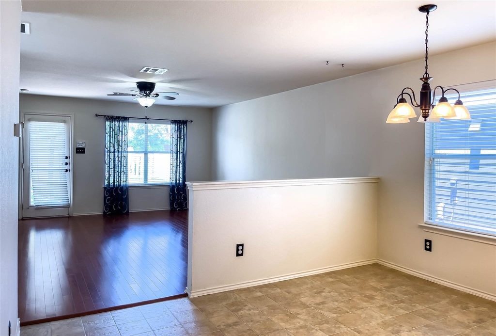601 Cherry Creek Dr - Photo 6