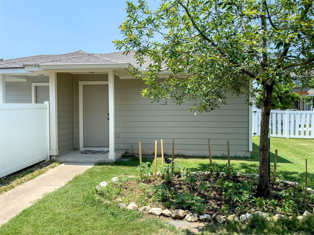601 Cherry Creek Dr - Photo 28