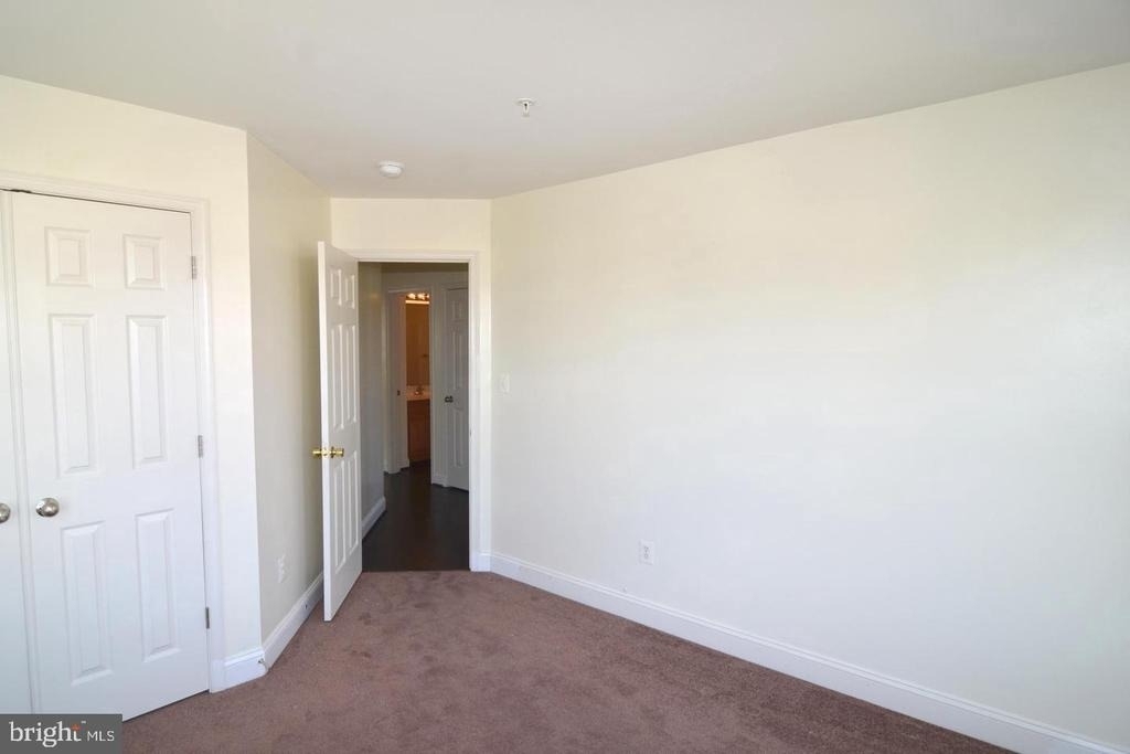 107 Tall Grass Lane - Photo 4