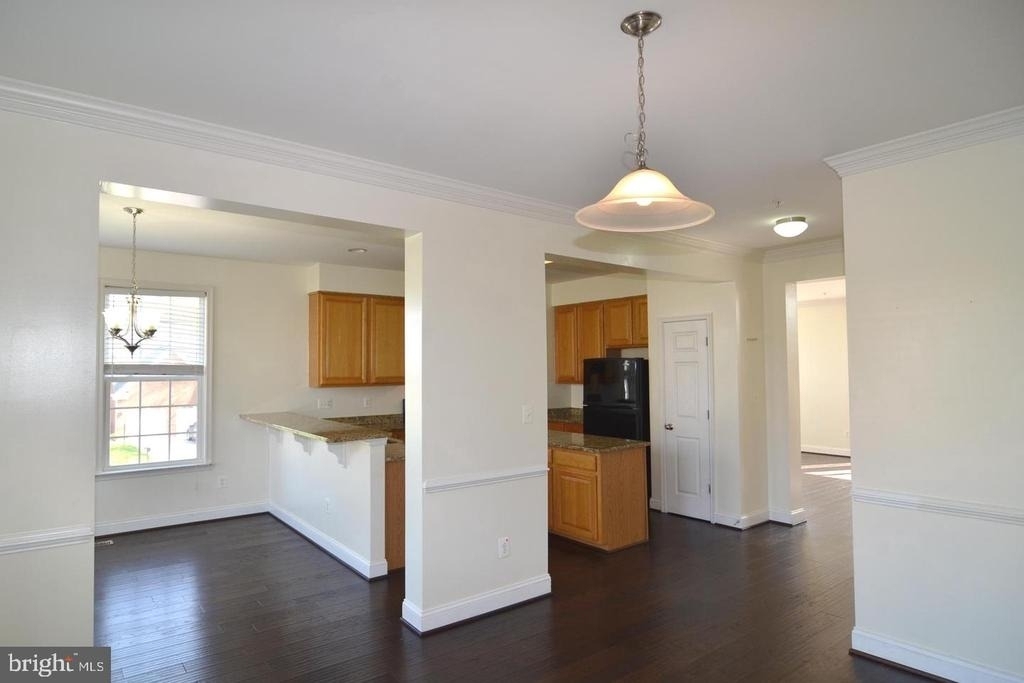 107 Tall Grass Lane - Photo 9
