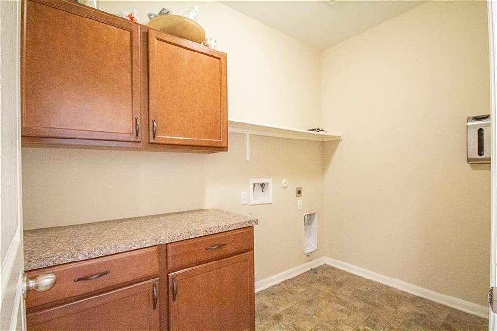 3224 Stirrat St - Photo 25