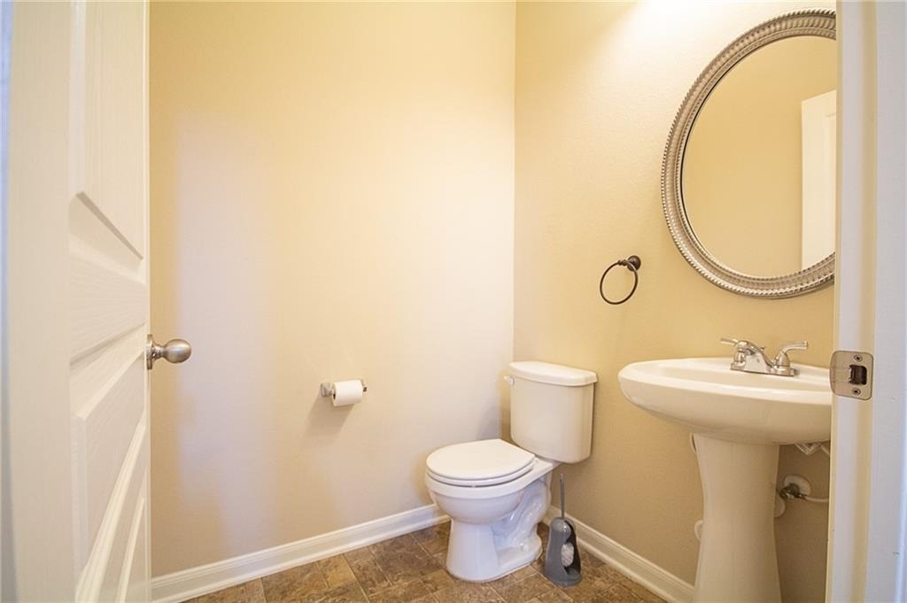 3224 Stirrat St - Photo 23