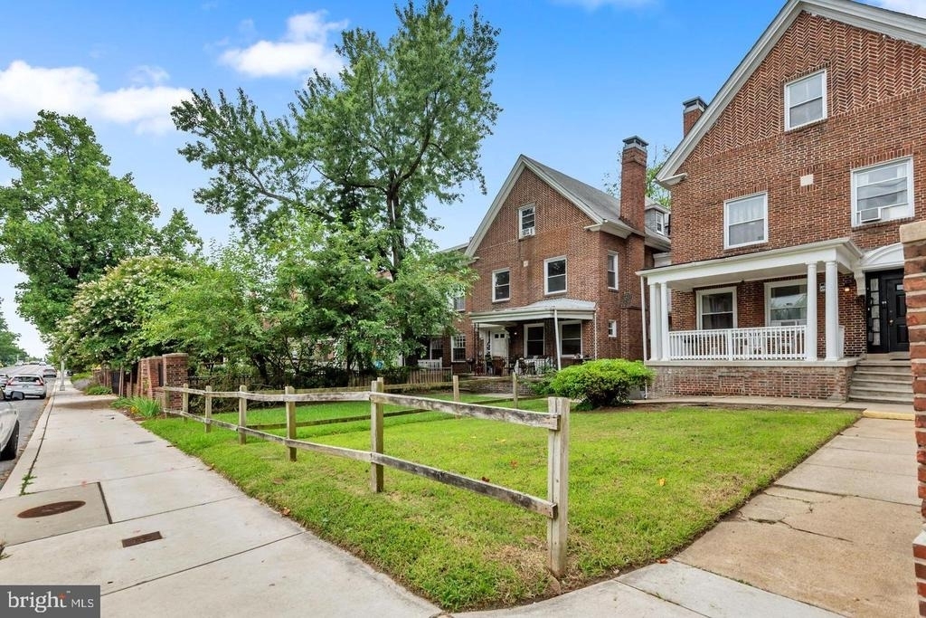 3800 Greenmount Avenue - Photo 3