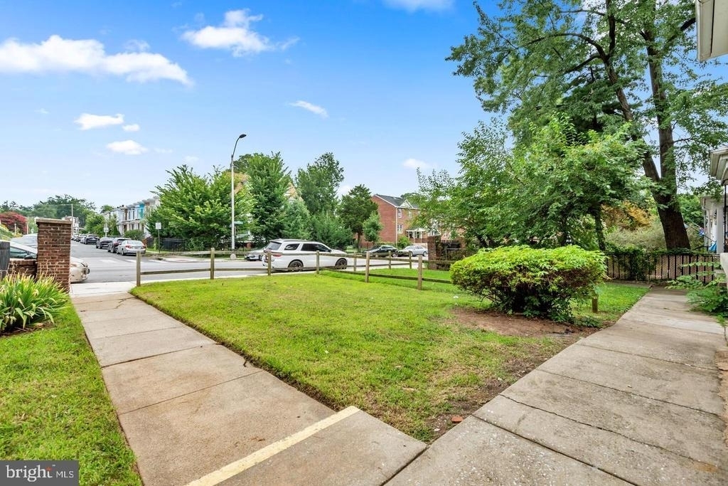 3800 Greenmount Avenue - Photo 4