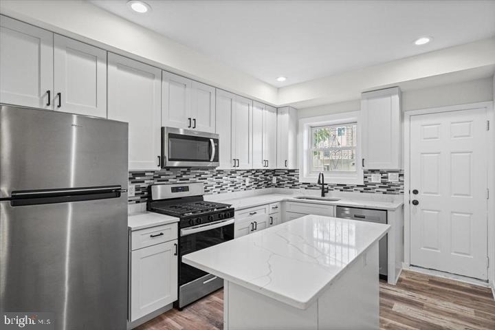 816 N Belnord Avenue - Photo 1