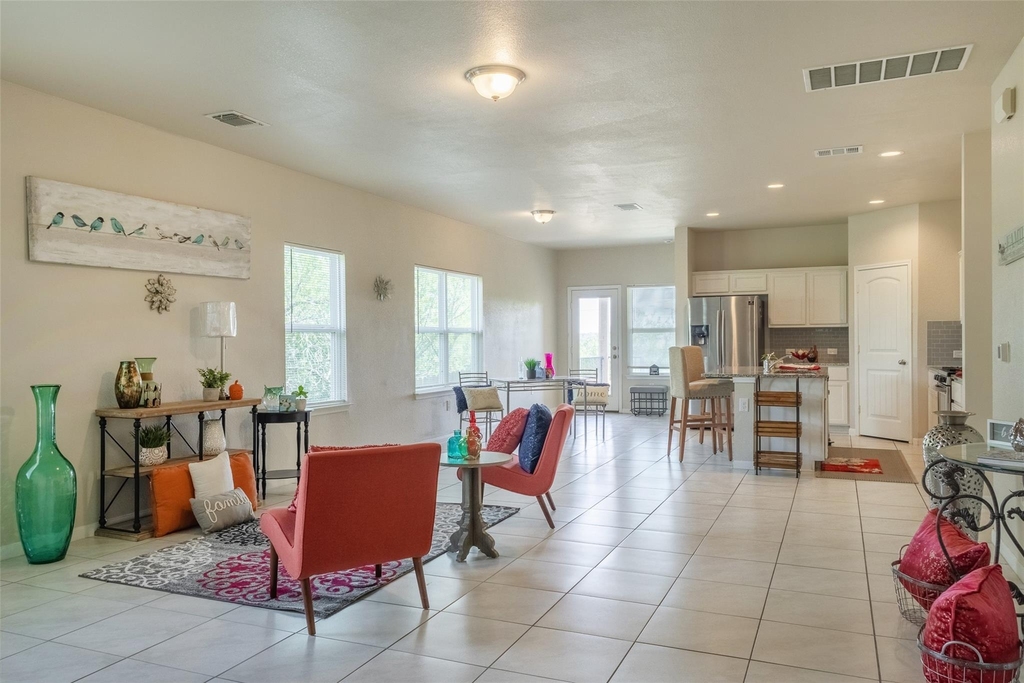 7225 Ranchito Dr. - Photo 2