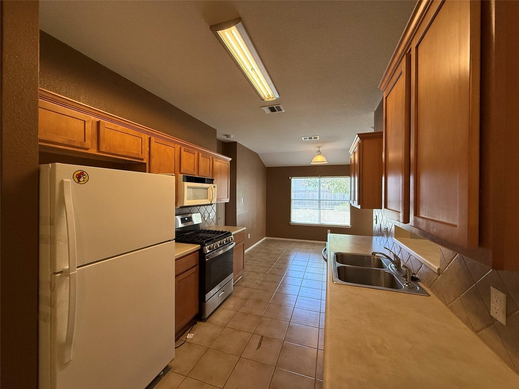 2312 Pearson Way - Photo 11