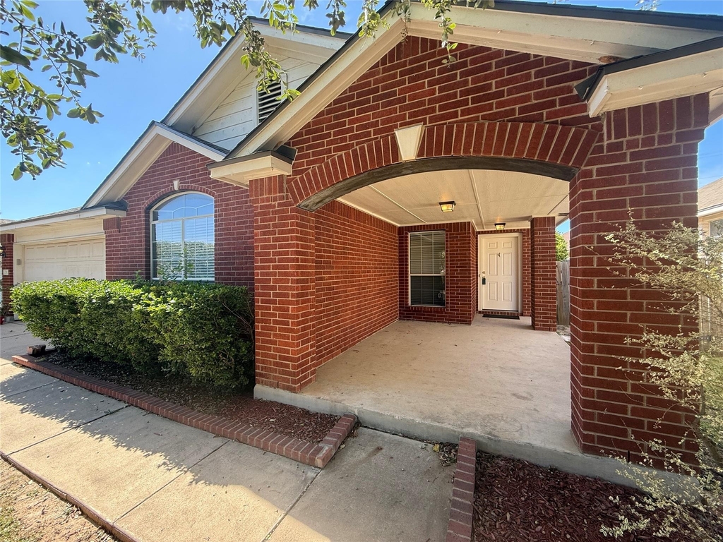 2312 Pearson Way - Photo 0