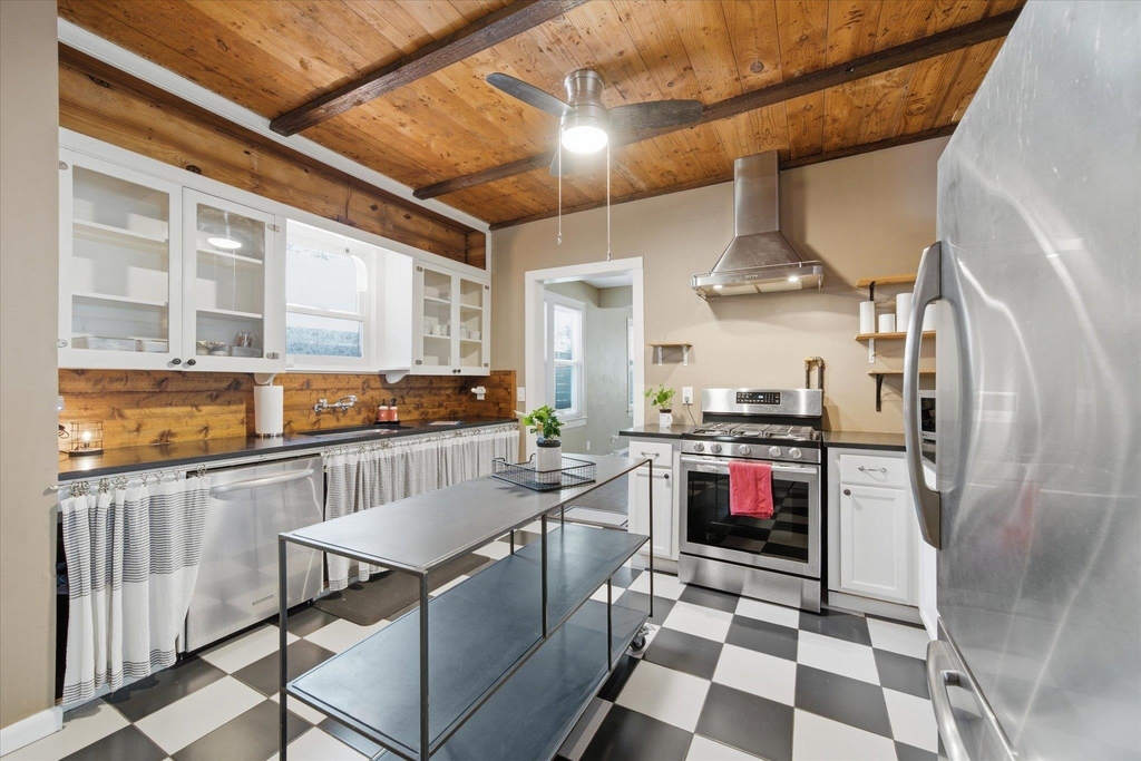 2407 Willow St - Photo 4