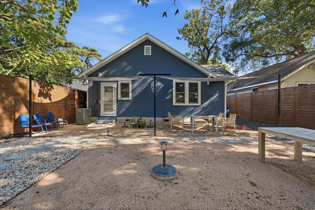 2407 Willow St - Photo 16