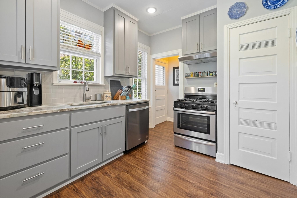 1804 Pearl St - Photo 7