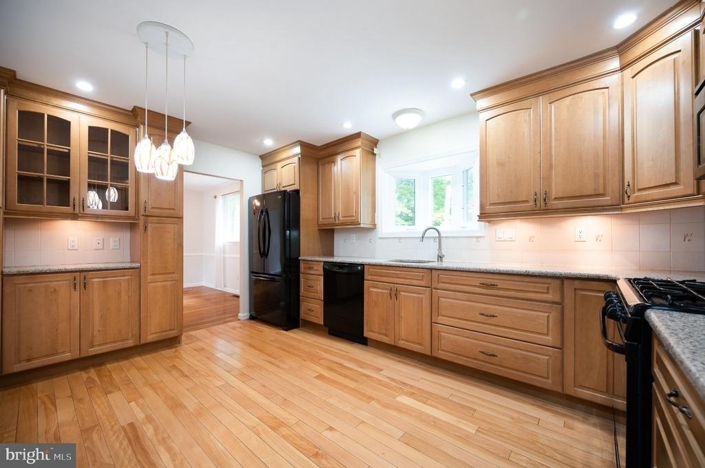 2409 Sweetbriar Road - Photo 5