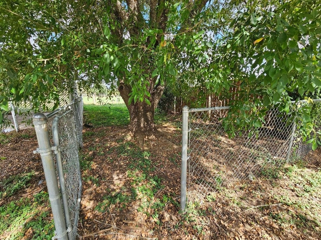 1778 Fm 1704 - Photo 15