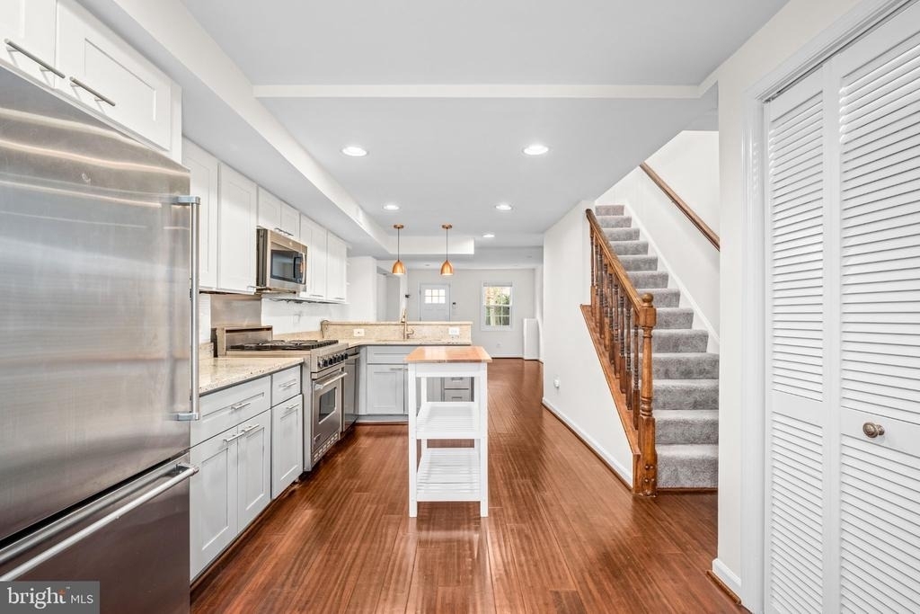 481 Ridge Street Nw - Photo 8