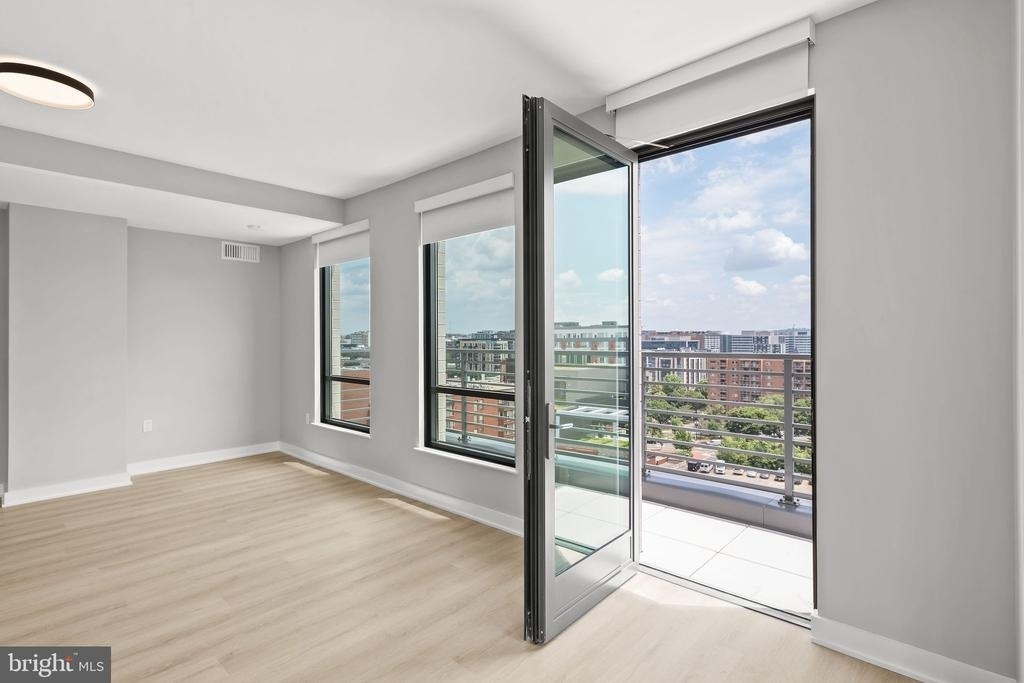 950 3rd Street Nw - Photo 5
