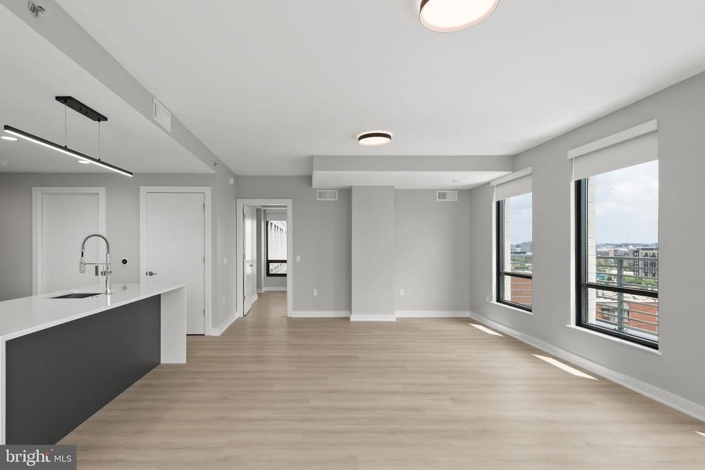 950 3rd Street Nw - Photo 3