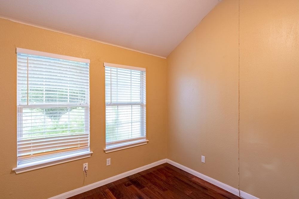 157 Redwood Dr - Photo 8