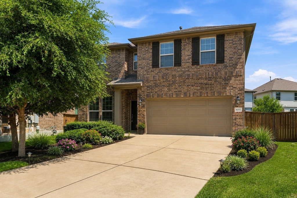 9010 Palmito Dr - Photo 0