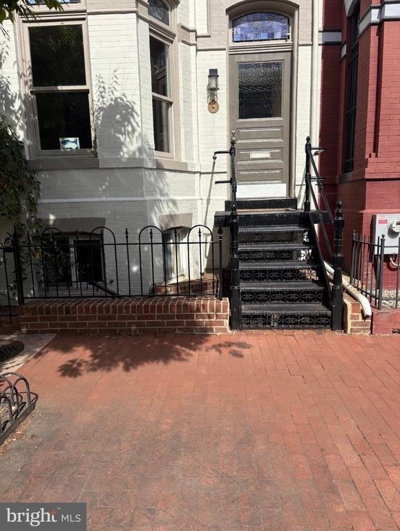 1335 Wallach Place Nw - Photo 0