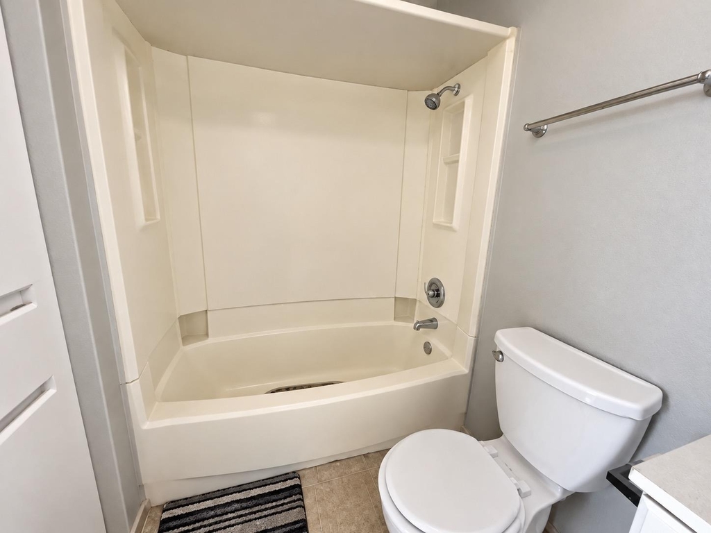 5308 S Pleasant Valley Rd - Photo 20