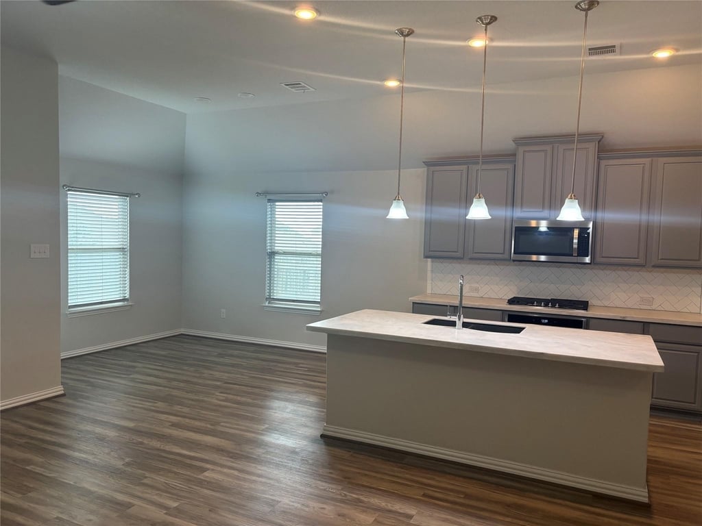 330 Algaroba Loop - Photo 1