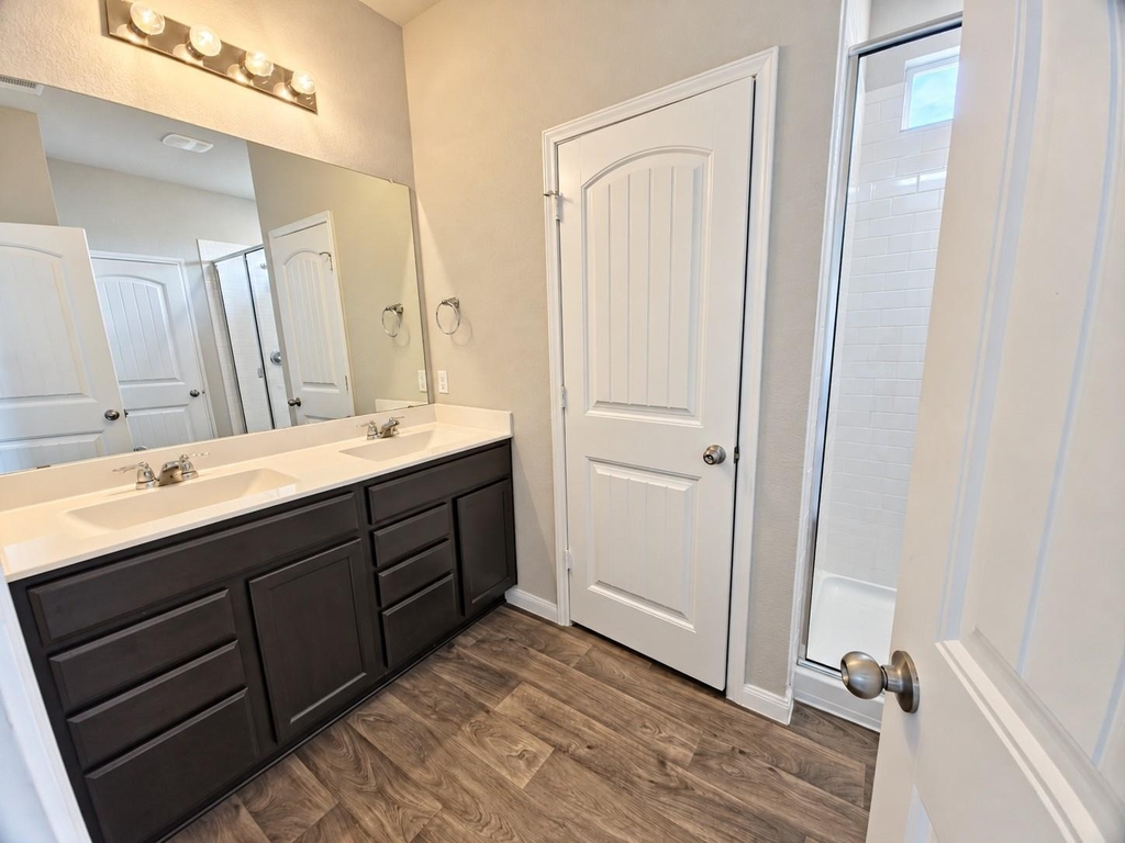 309 Naset Dr - Photo 13