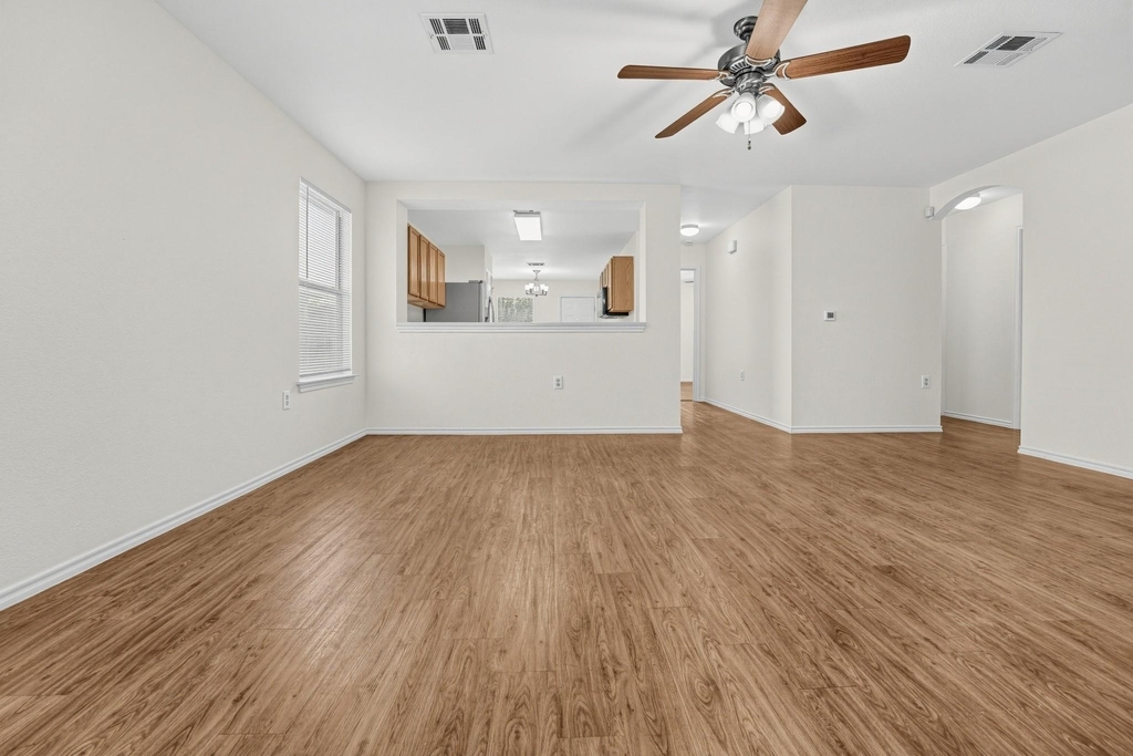 7417 Cayenne Ln - Photo 5
