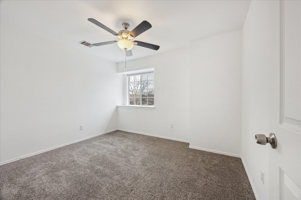 2627 Claudia Dr - Photo 10