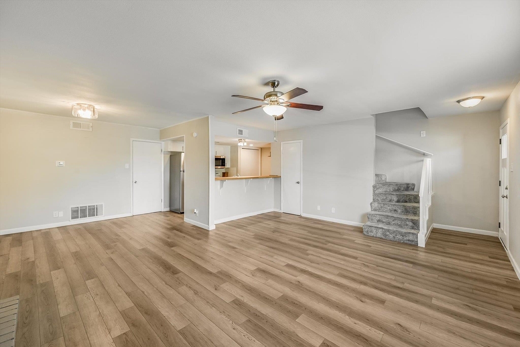 1813 Woodland Ave - Photo 5