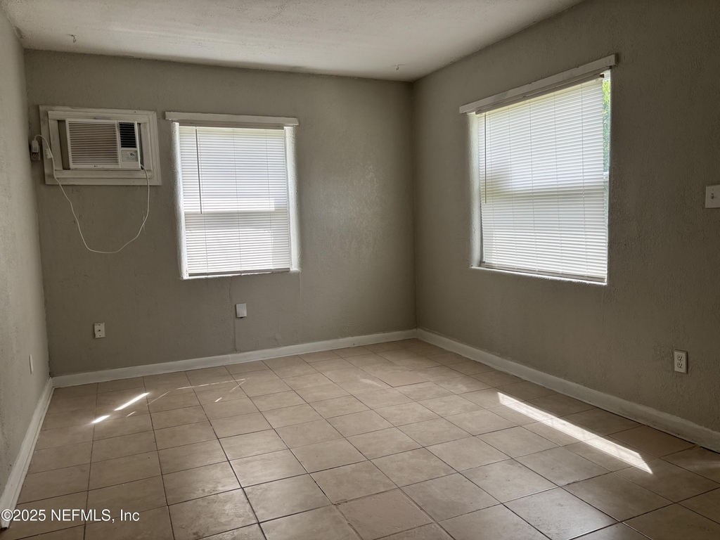 5147 107th Street - Photo 7