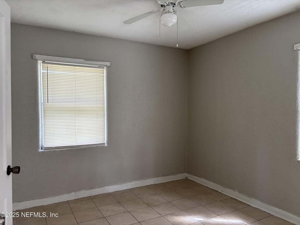 5147 107th Street - Photo 8