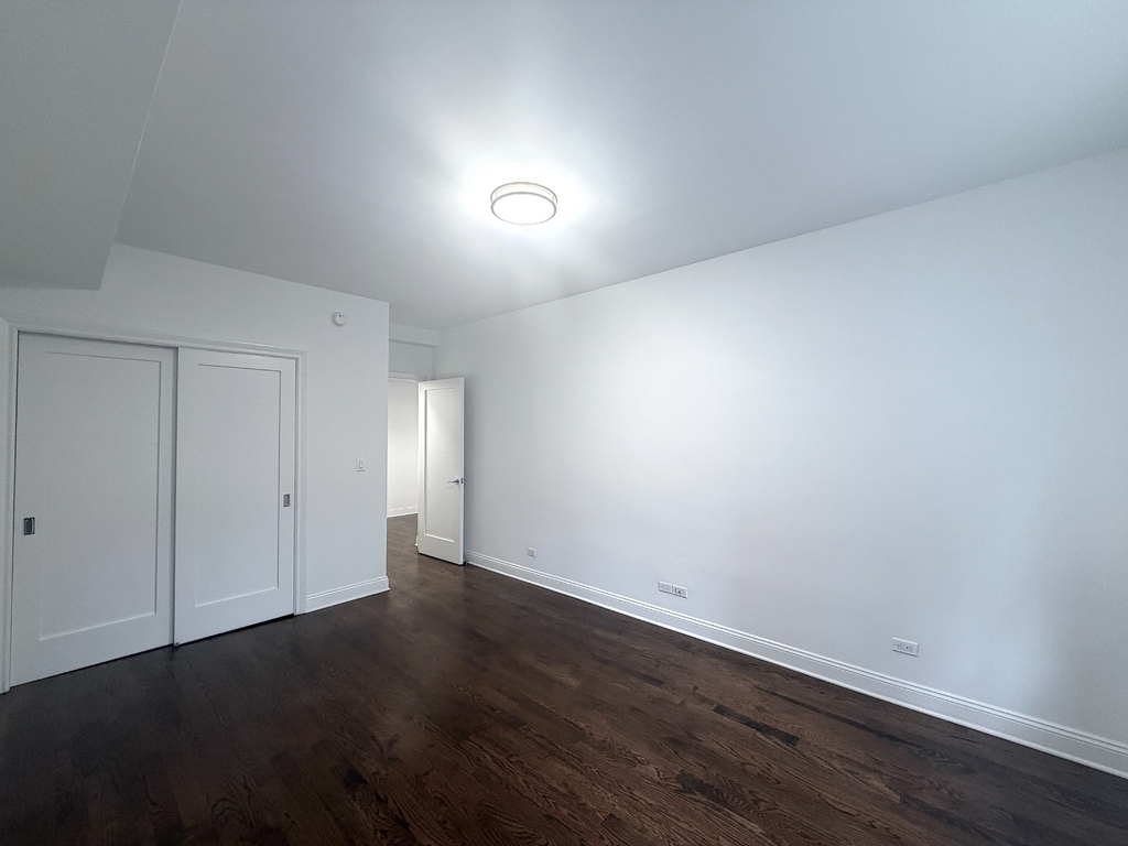 East 57th Street - Photo 2