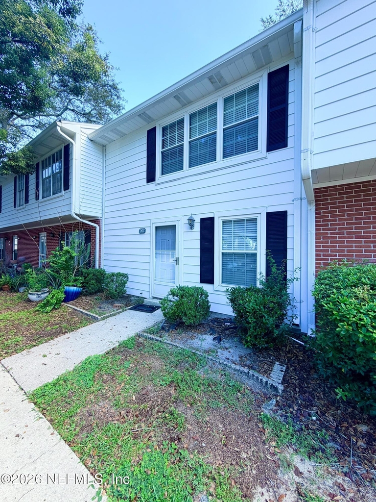 207 Kettering Court - Photo 3