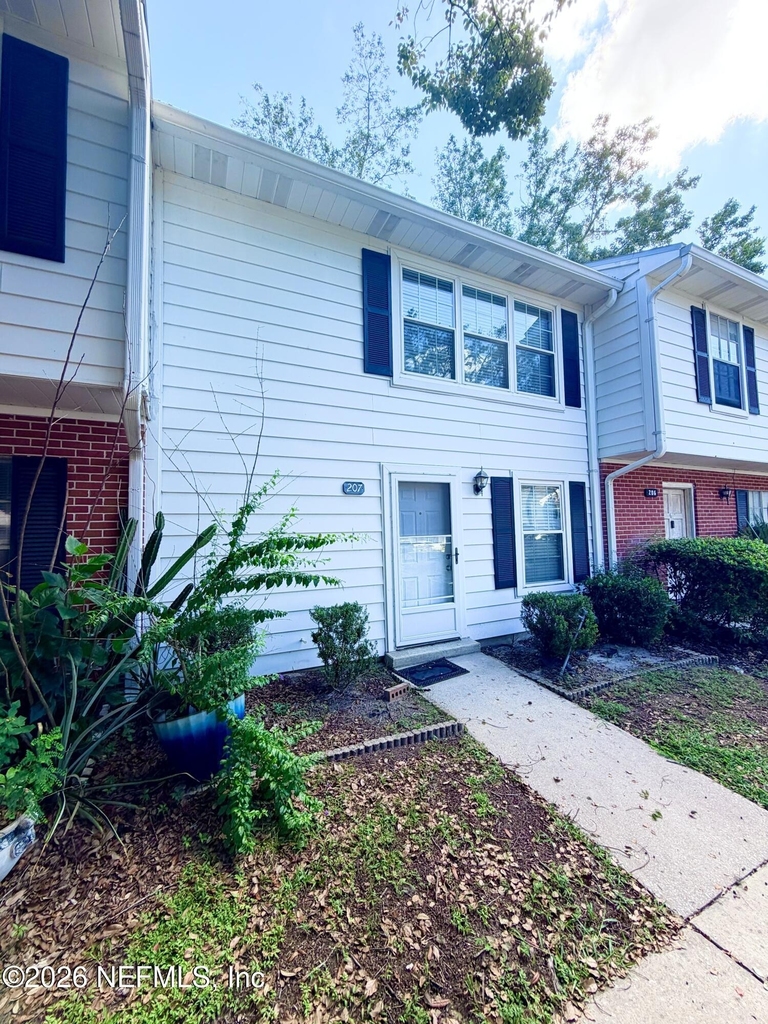 207 Kettering Court - Photo 2