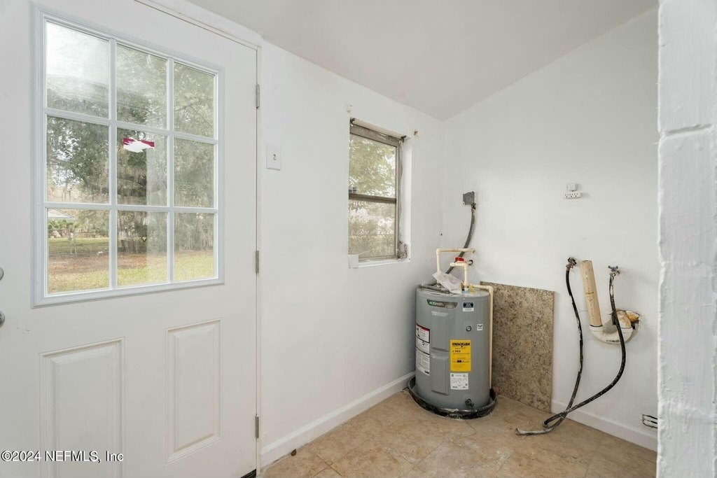 2221 Commonwealth Avenue - Photo 5