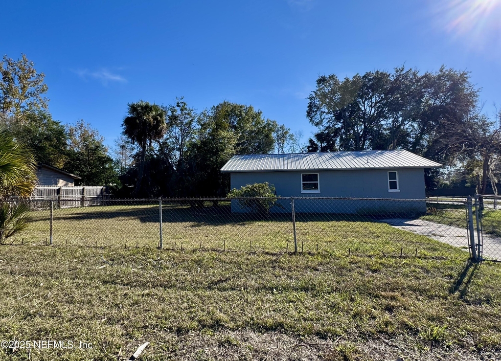 5213 Mcmanus Drive - Photo 2