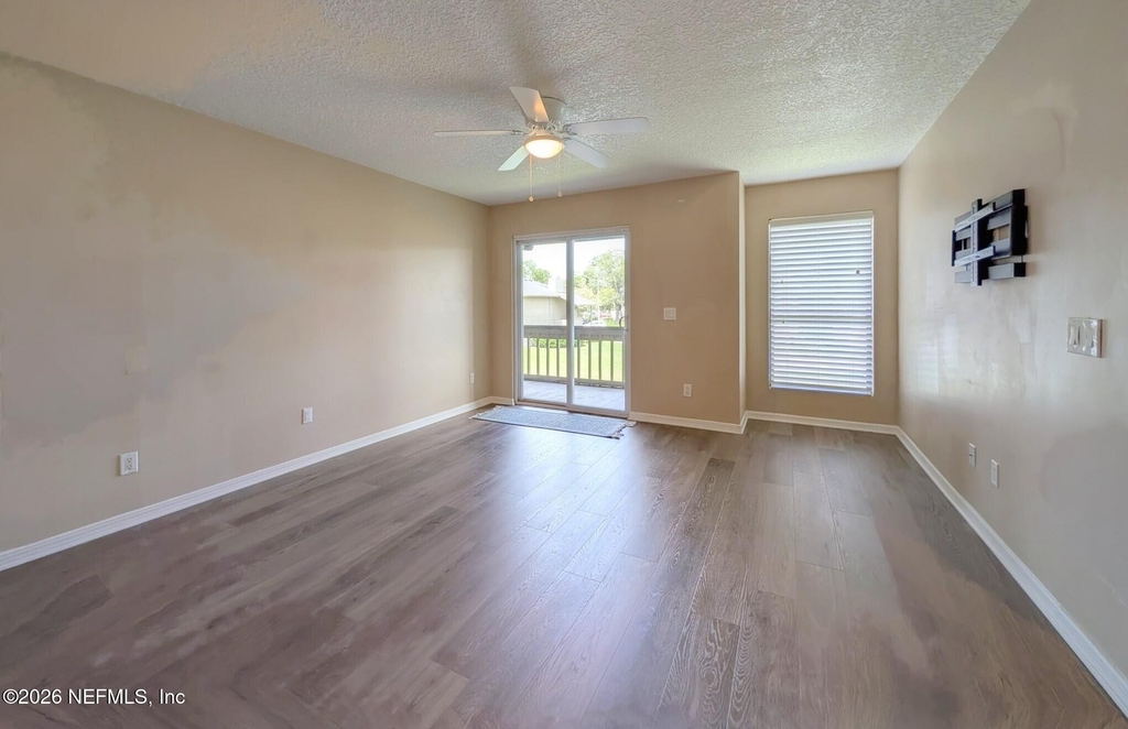 10200 Belle Rive Boulevard - Photo 4