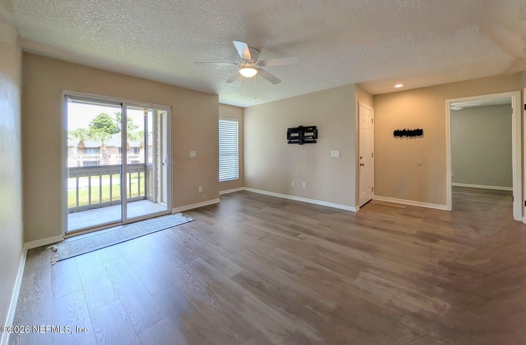 10200 Belle Rive Boulevard - Photo 6