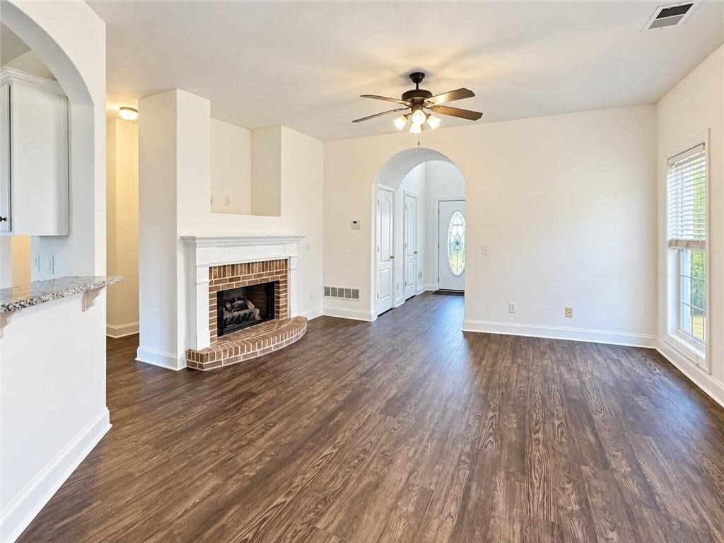 949 College Place Court Nw - Photo 2