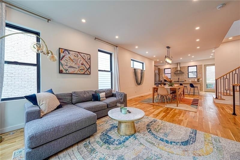 825 Barnett Street - Photo 3