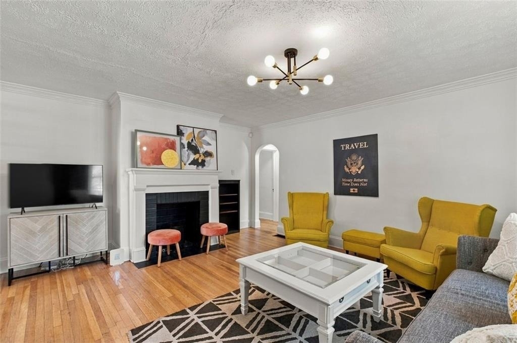 1103 Atlantic Drive Nw - Photo 4
