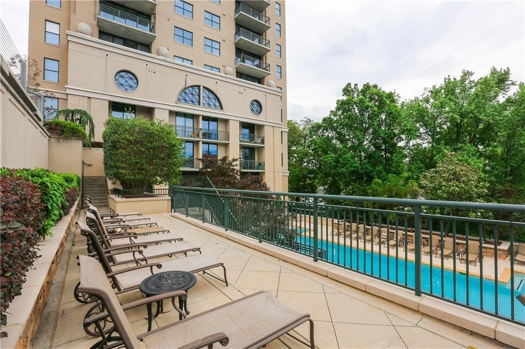 3040 Peachtree Road - Photo 32