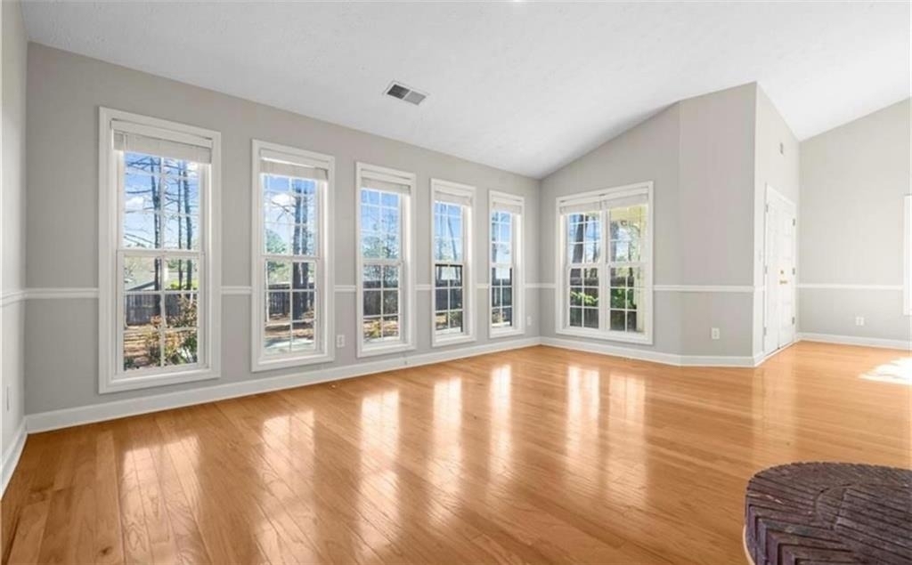 1840 Heatherton Road - Photo 4