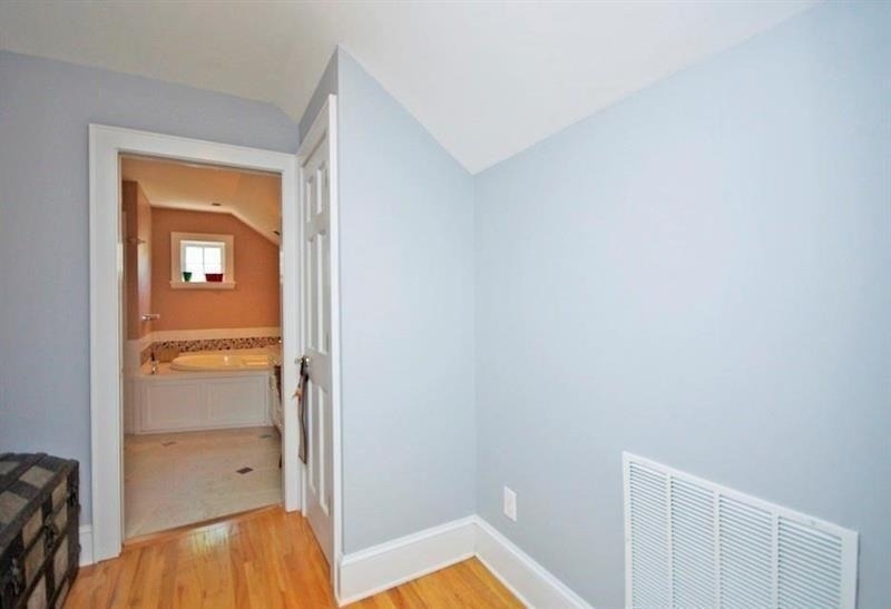 412 Hilldale Drive - Photo 18