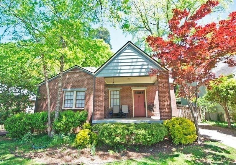 412 Hilldale Drive - Photo 0